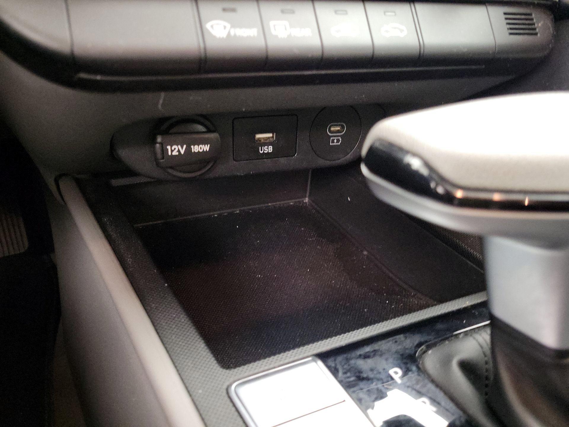 Thumbnail: 2024 Hyundai Elantra - 18