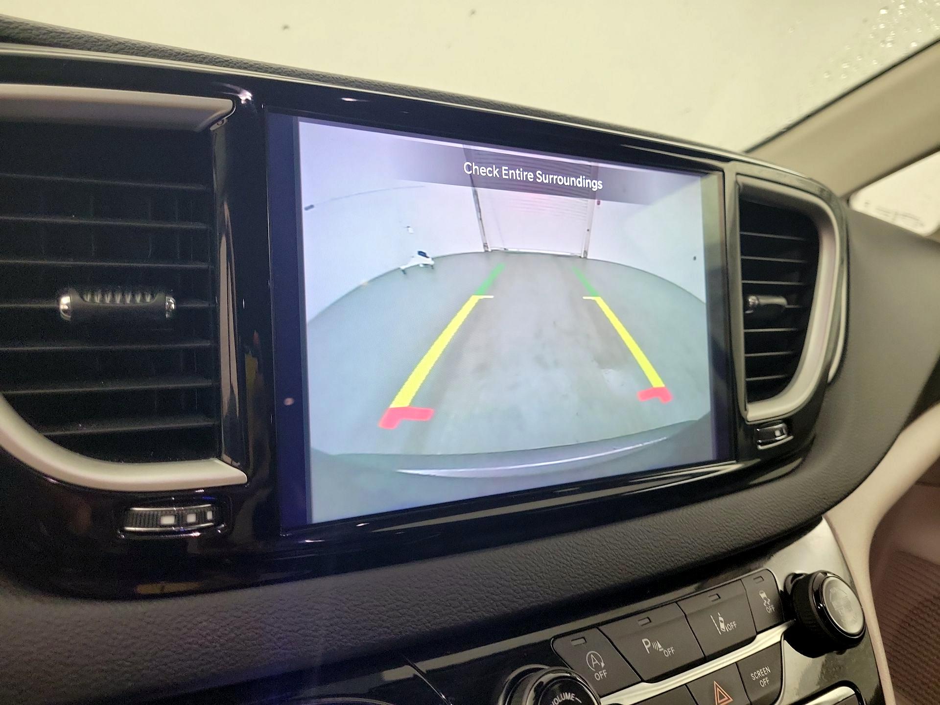 Thumbnail: 2023 Chrysler Pacifica - 14