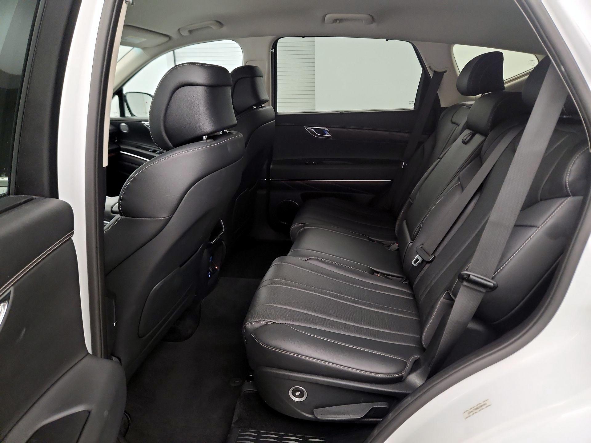 Thumbnail: 2024 Genesis GV80 - 18