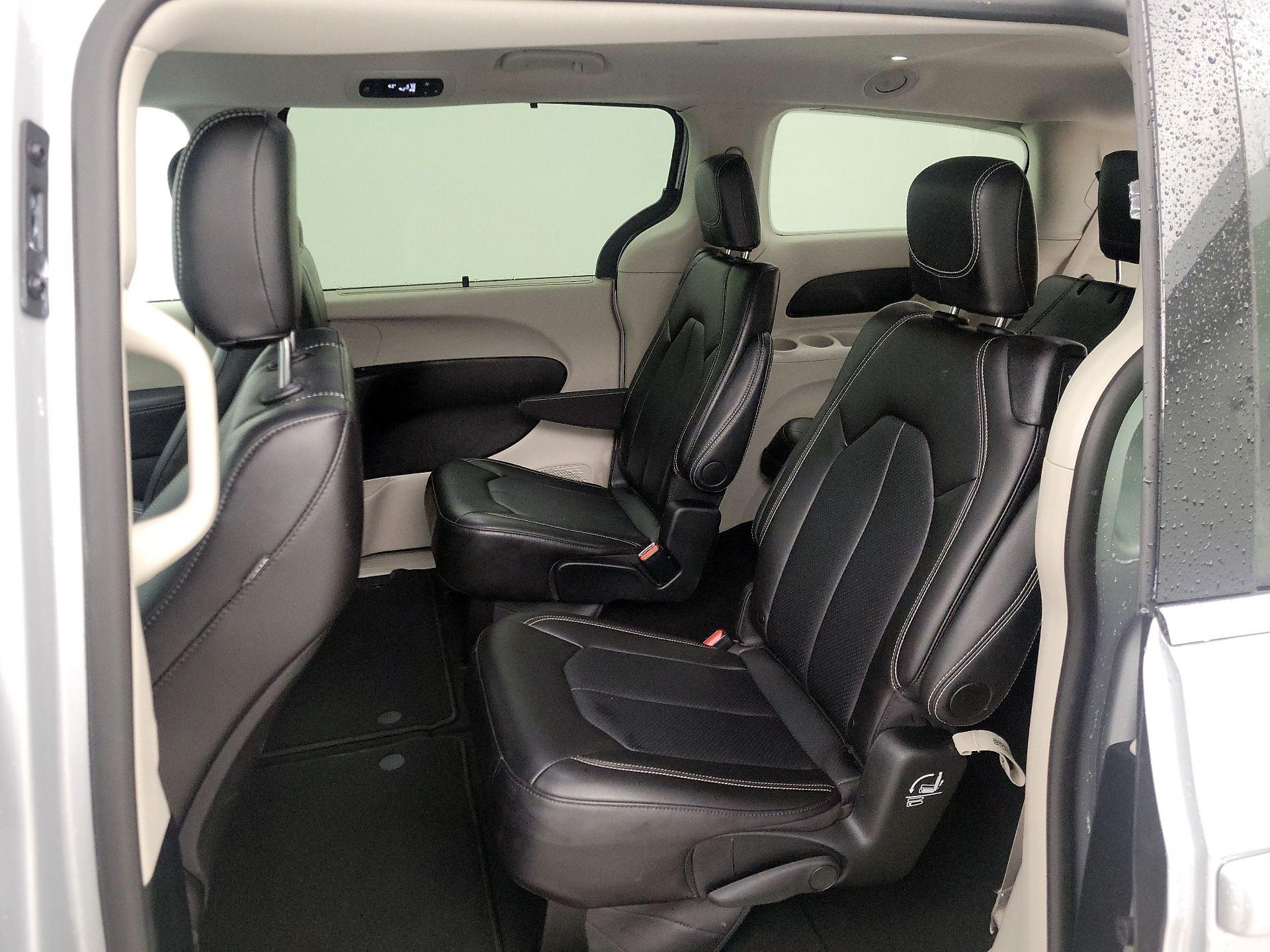 Thumbnail: 2024 Chrysler Pacifica - 19