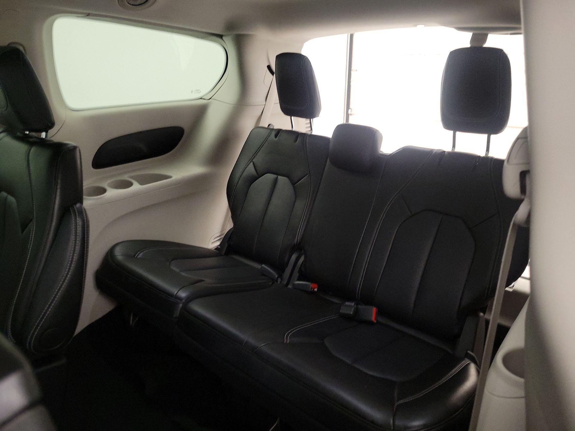 Thumbnail: 2024 Chrysler Pacifica - 20