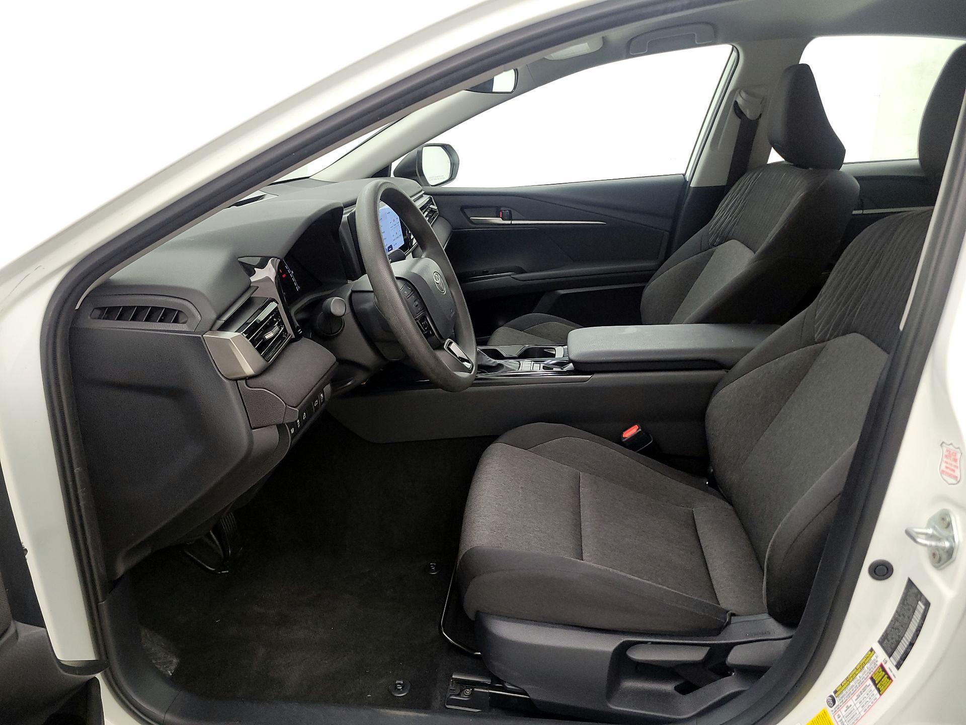 Thumbnail: 2025 Toyota Camry - 11