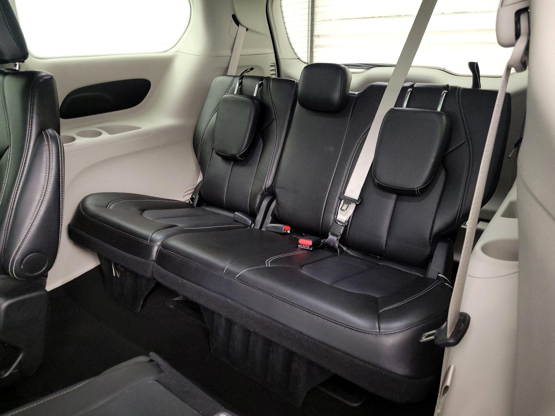 Thumbnail: 2024 Chrysler Pacifica - 20