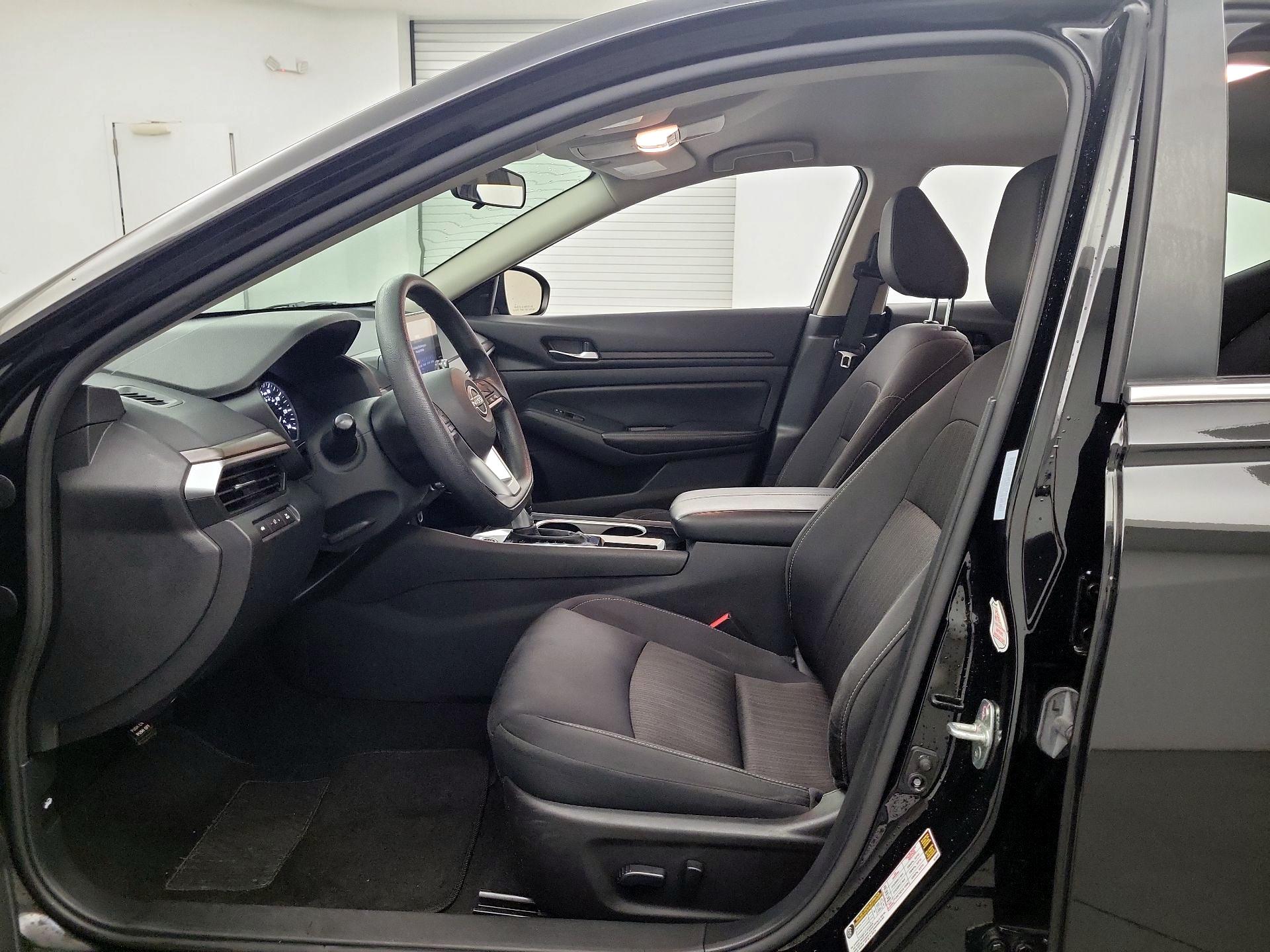 Thumbnail: 2024 Nissan Altima - 9