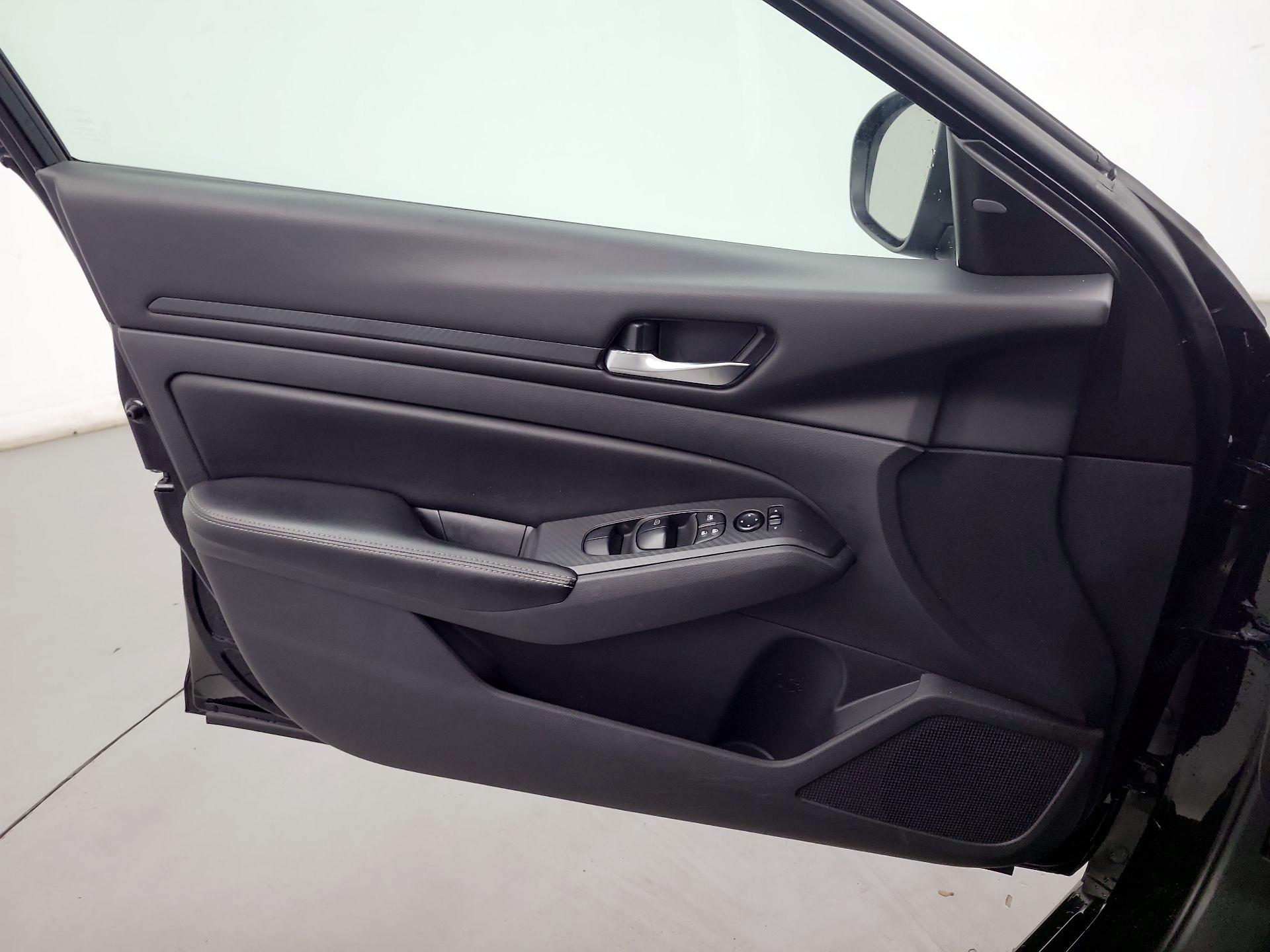 Thumbnail: 2024 Nissan Altima - 10