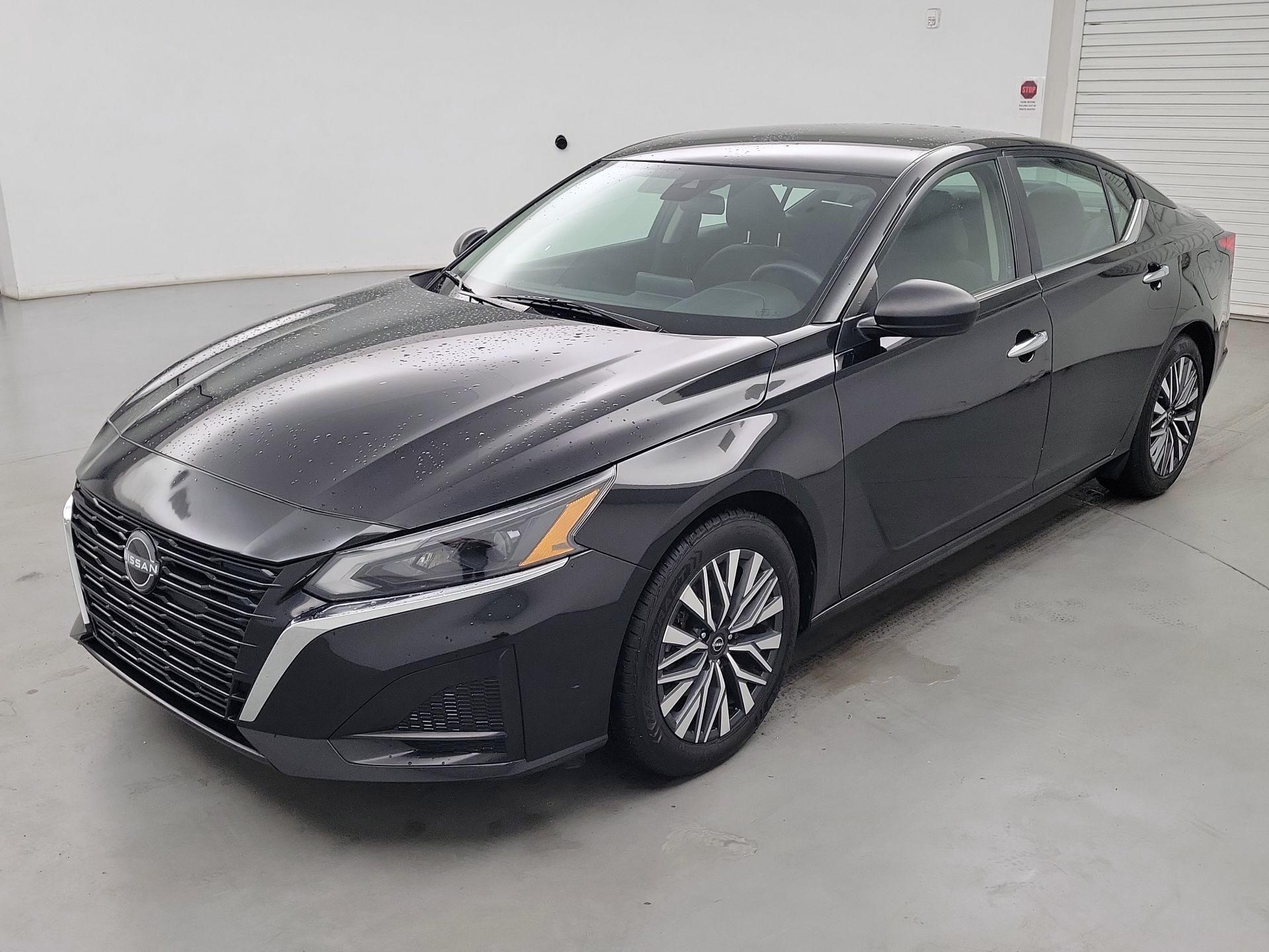 Thumbnail: 2024 Nissan Altima - 3