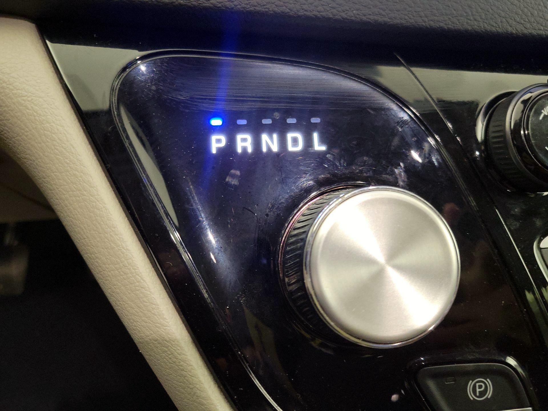 Thumbnail: 2024 Chrysler Pacifica - 17