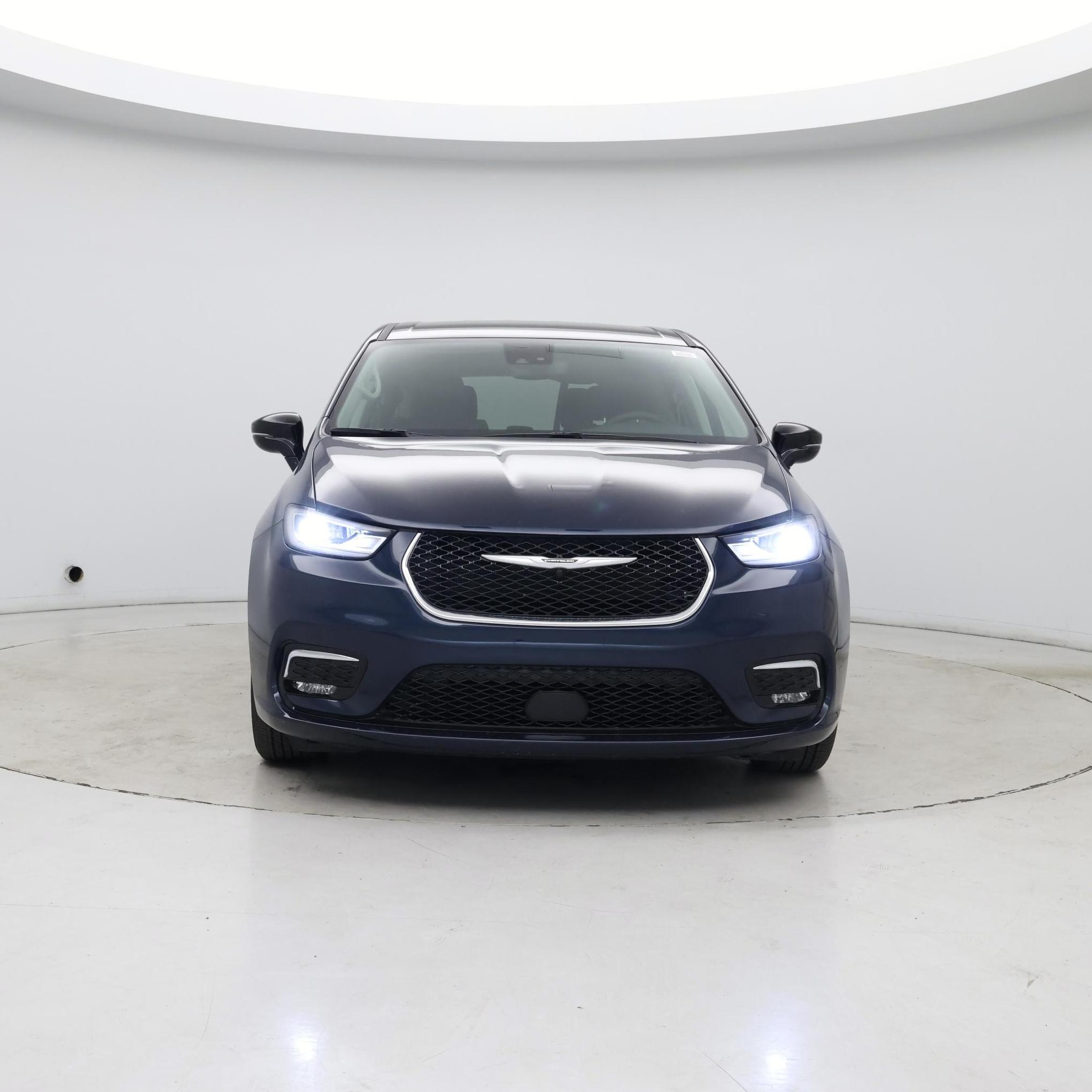 Thumbnail: 2024 Chrysler Pacifica - 5