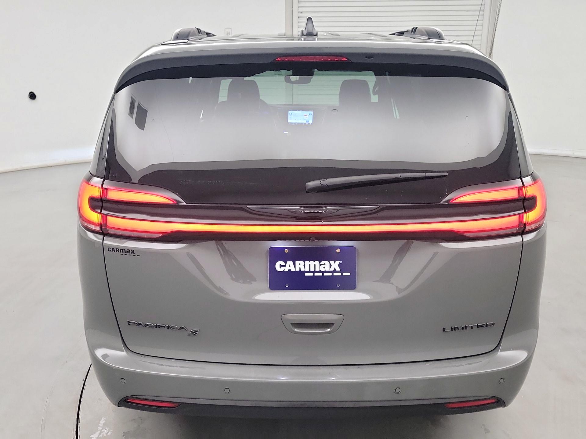 Thumbnail: 2025 Chrysler Pacifica - 6