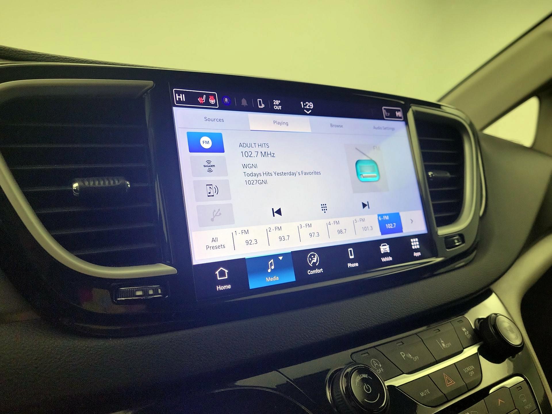 Thumbnail: 2024 Chrysler Pacifica - 15