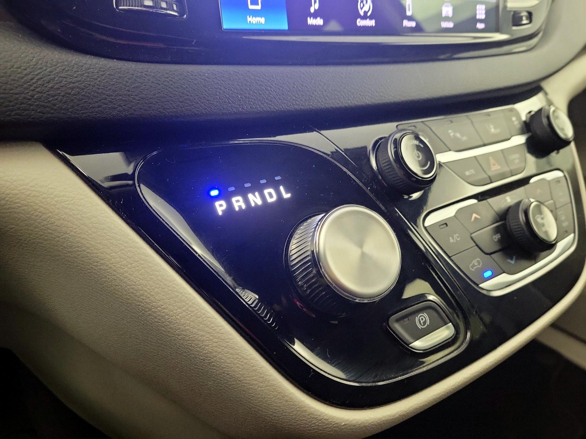 Thumbnail: 2024 Chrysler Pacifica - 17