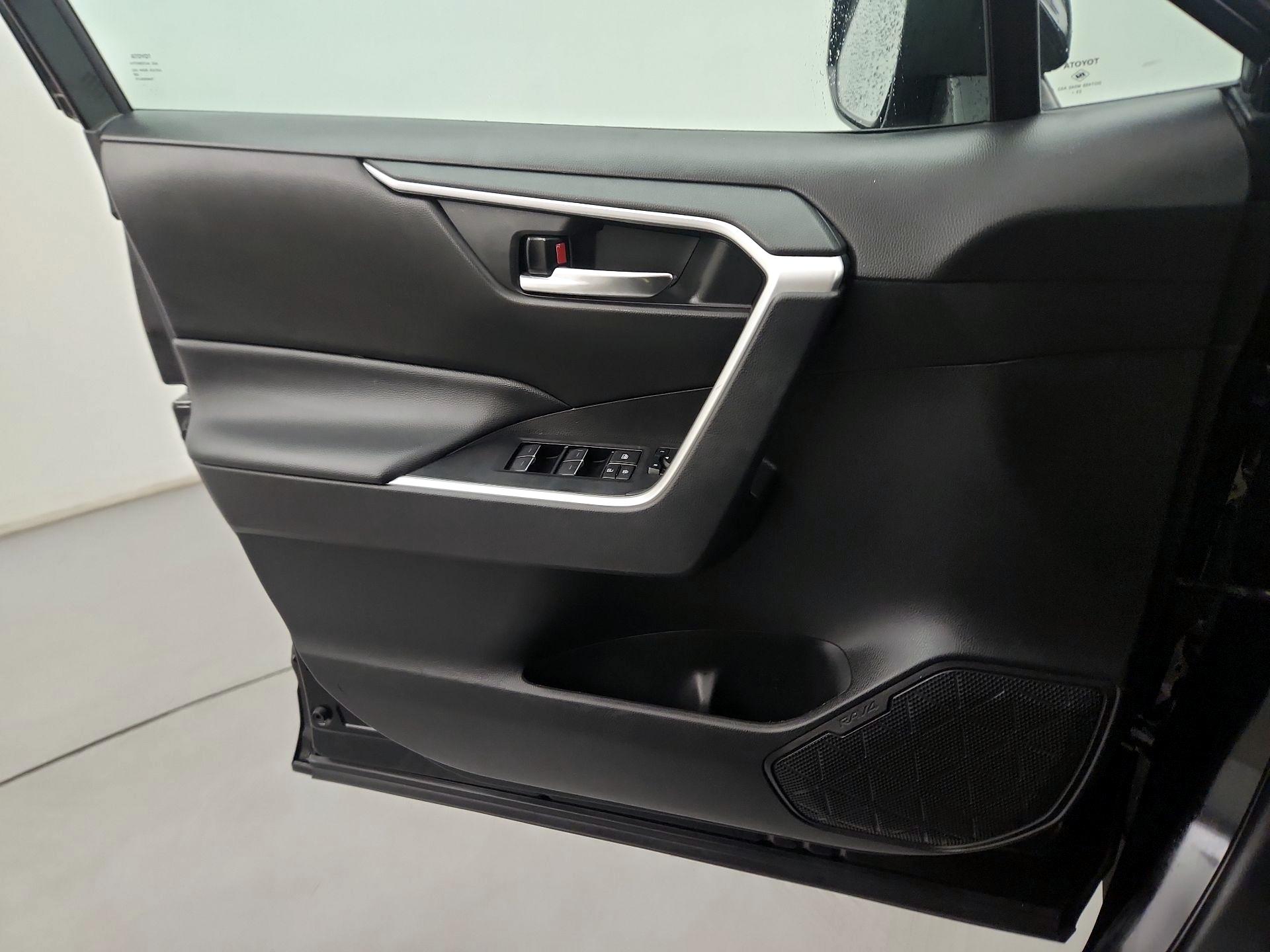 Thumbnail: 2024 Toyota RAV4 - 12