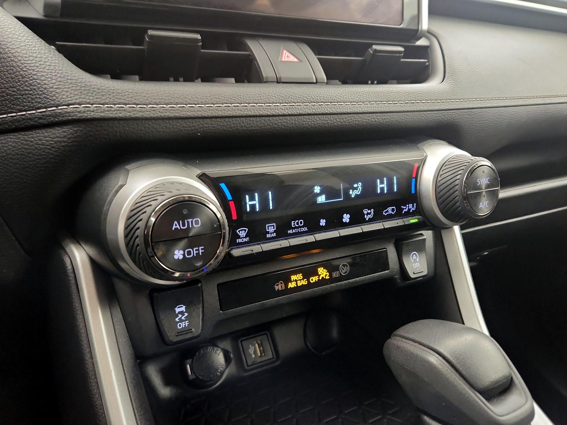 Thumbnail: 2024 Toyota RAV4 - 16