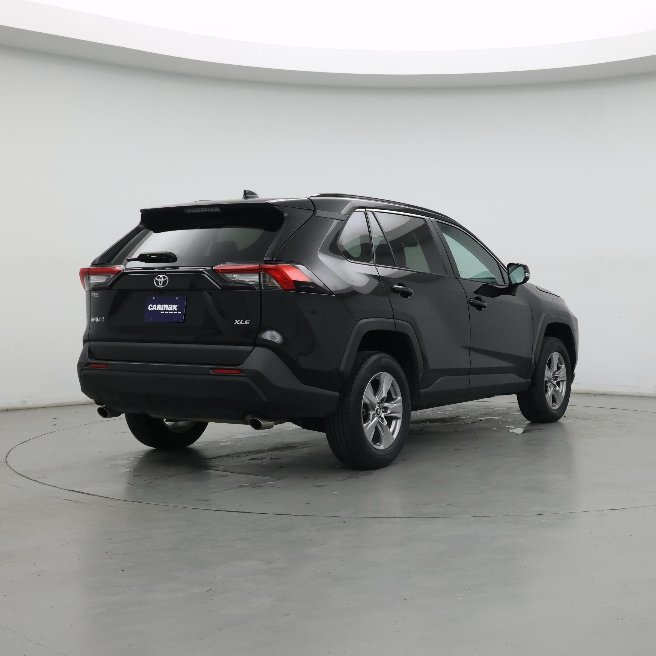 Thumbnail: 2024 Toyota RAV4 - 8