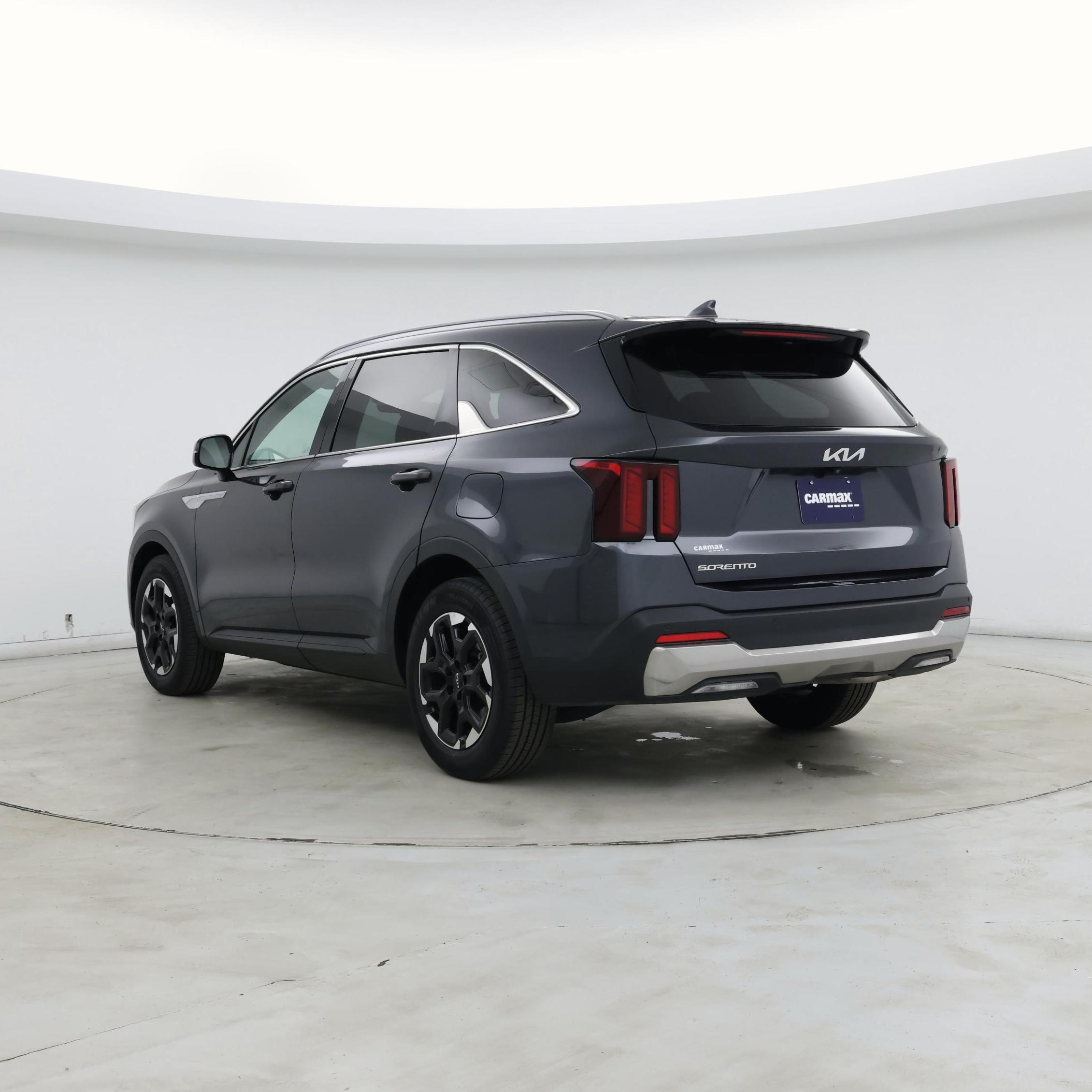 Thumbnail: 2024 Kia Sorento - 2