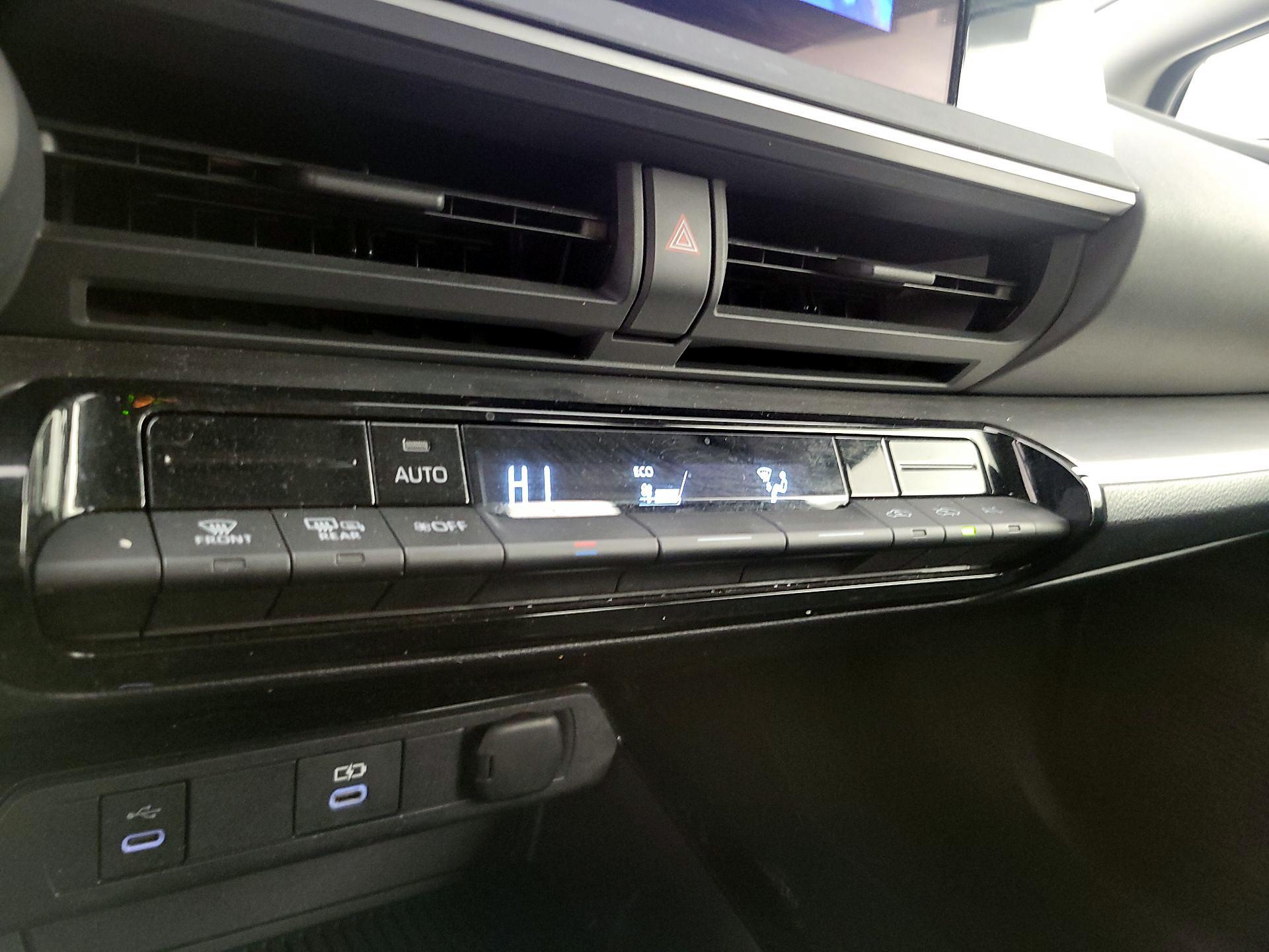 Thumbnail: 2024 Toyota Prius - 16