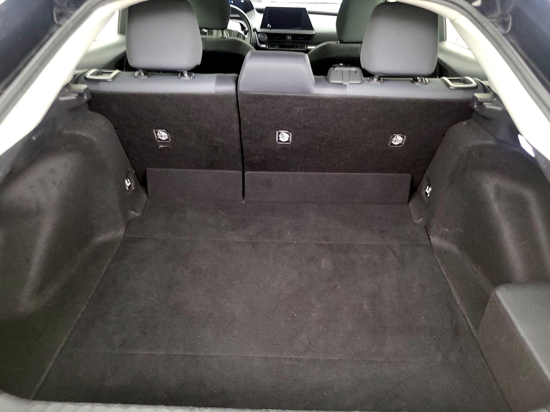 Thumbnail: 2024 Toyota Prius - 20