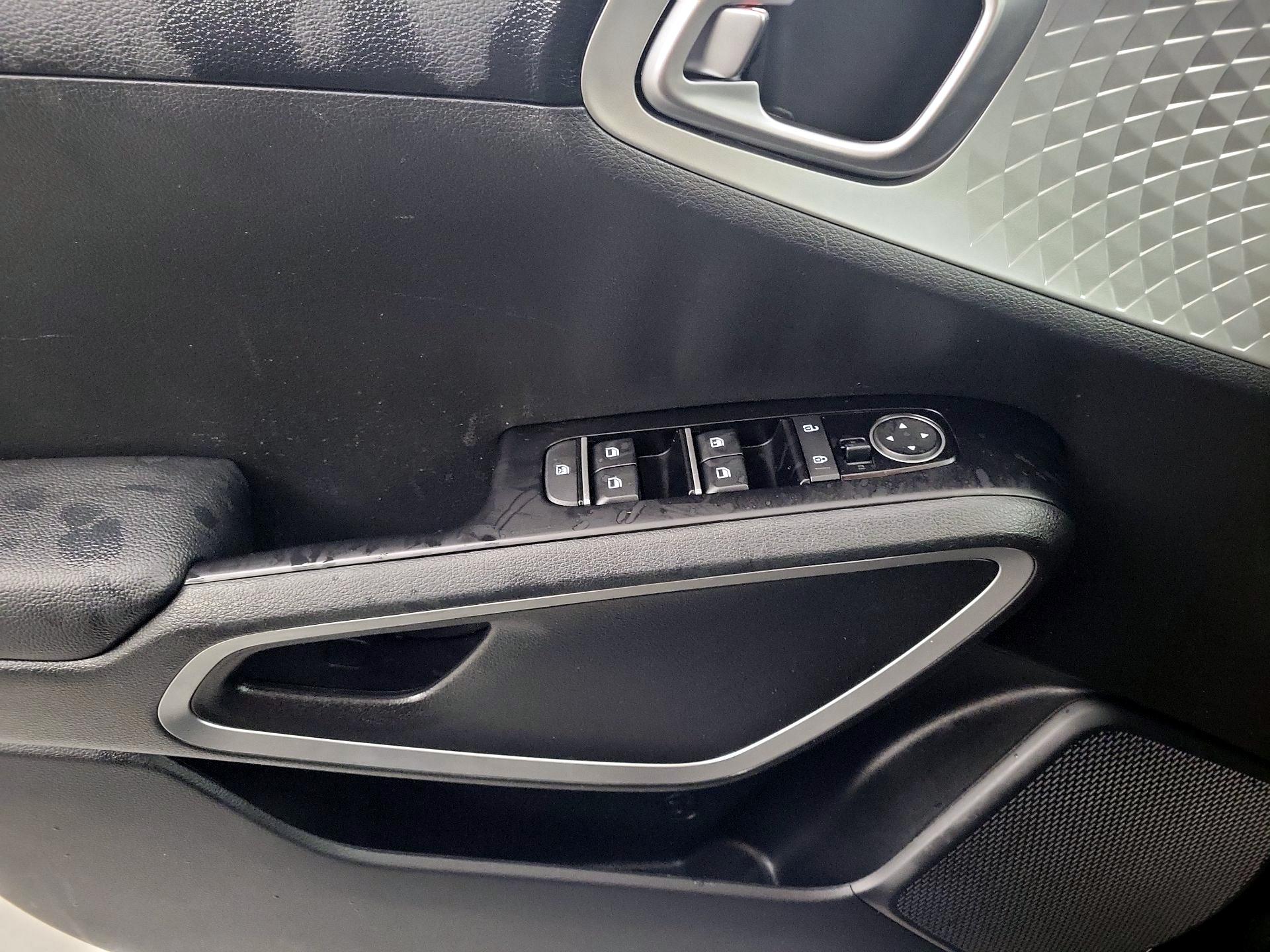 Thumbnail: 2024 Kia Soul - 12