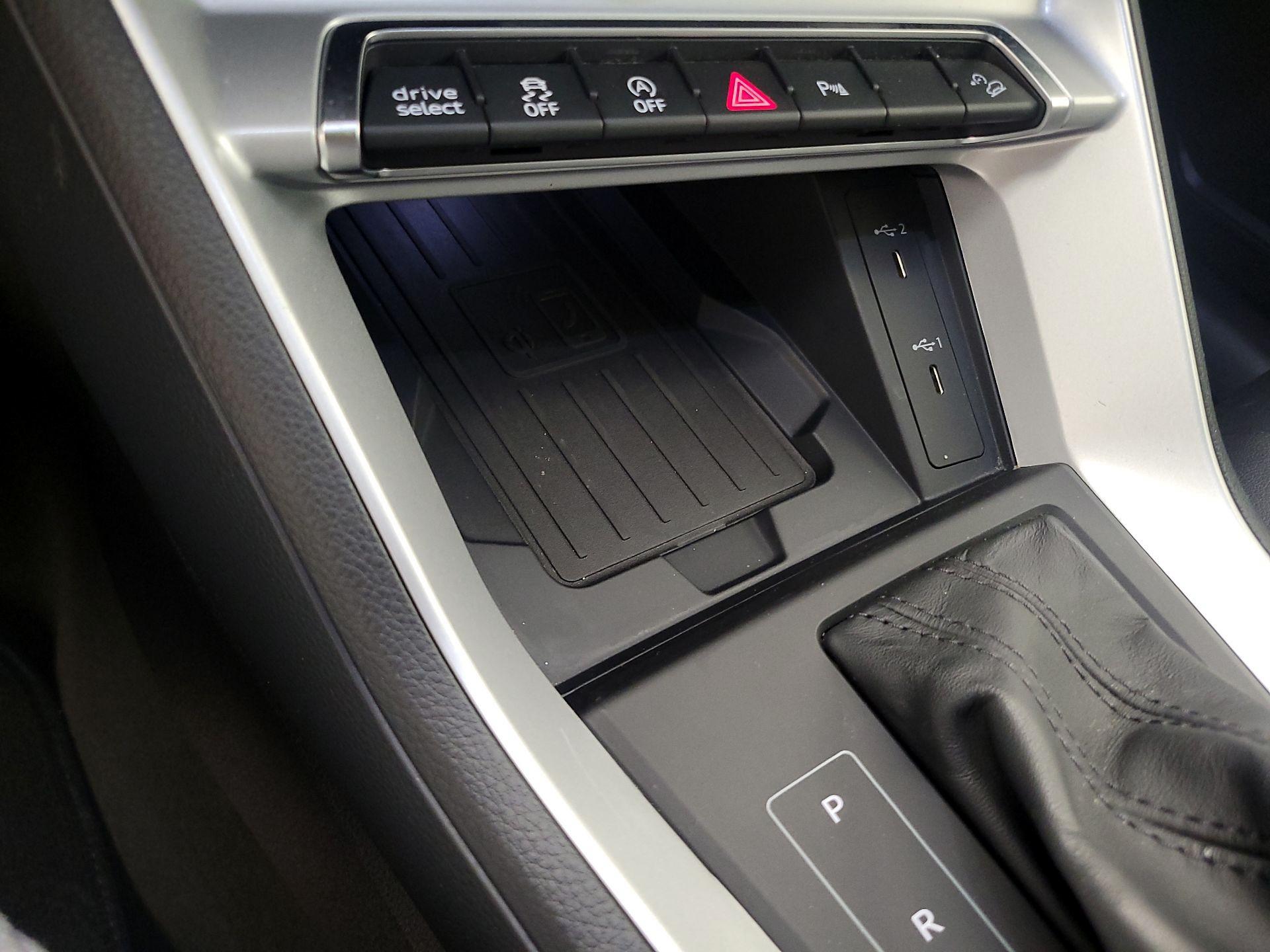 Thumbnail: 2024 Audi Q3 - 18