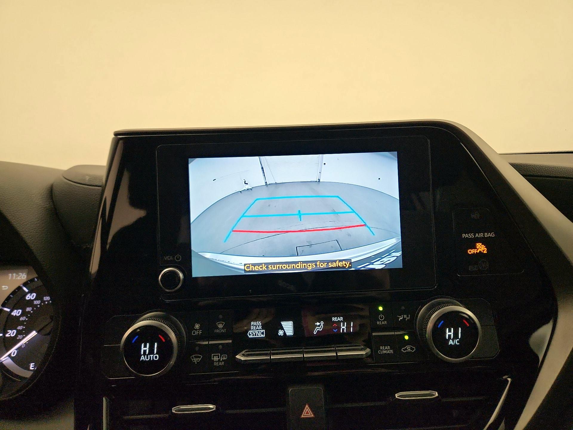 Thumbnail: 2023 Toyota Highlander - 14