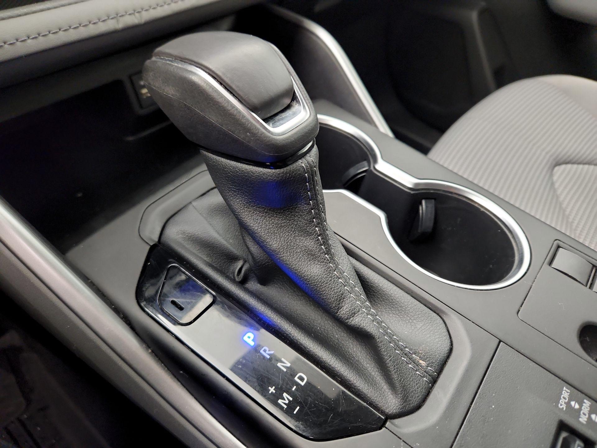 Thumbnail: 2023 Toyota Highlander - 17