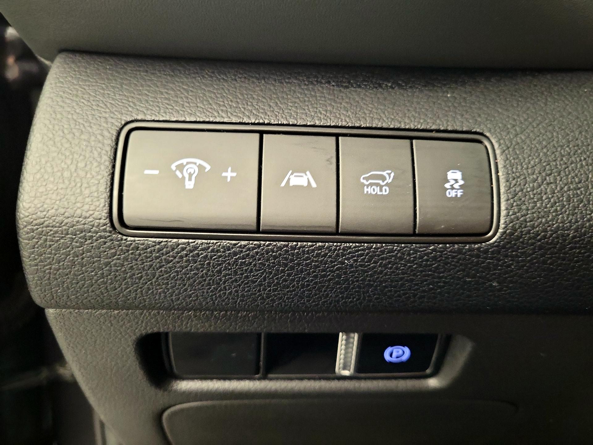 Thumbnail: 2023 Hyundai Santa Fe - 11