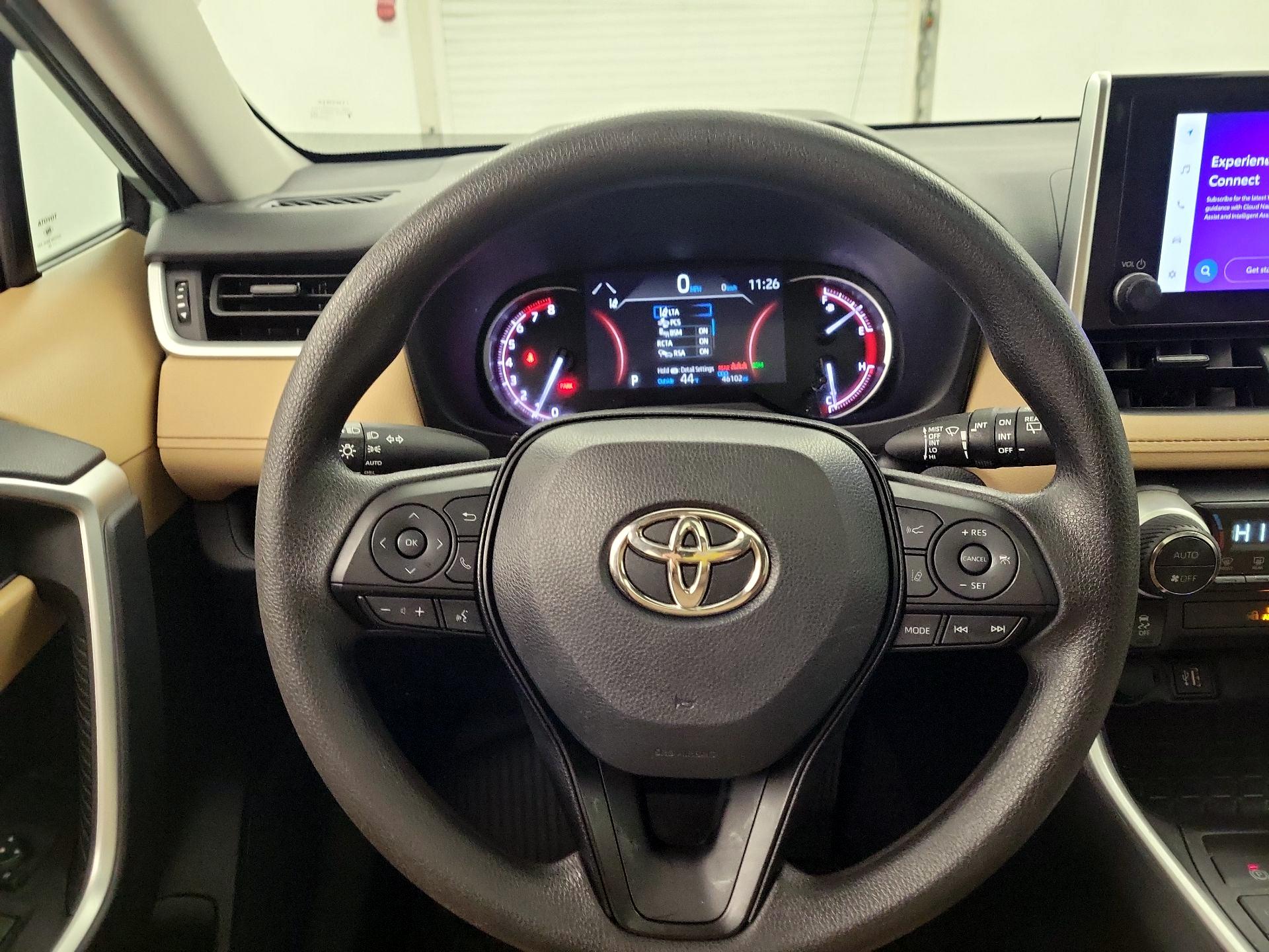 Thumbnail: 2023 Toyota RAV4 - 10