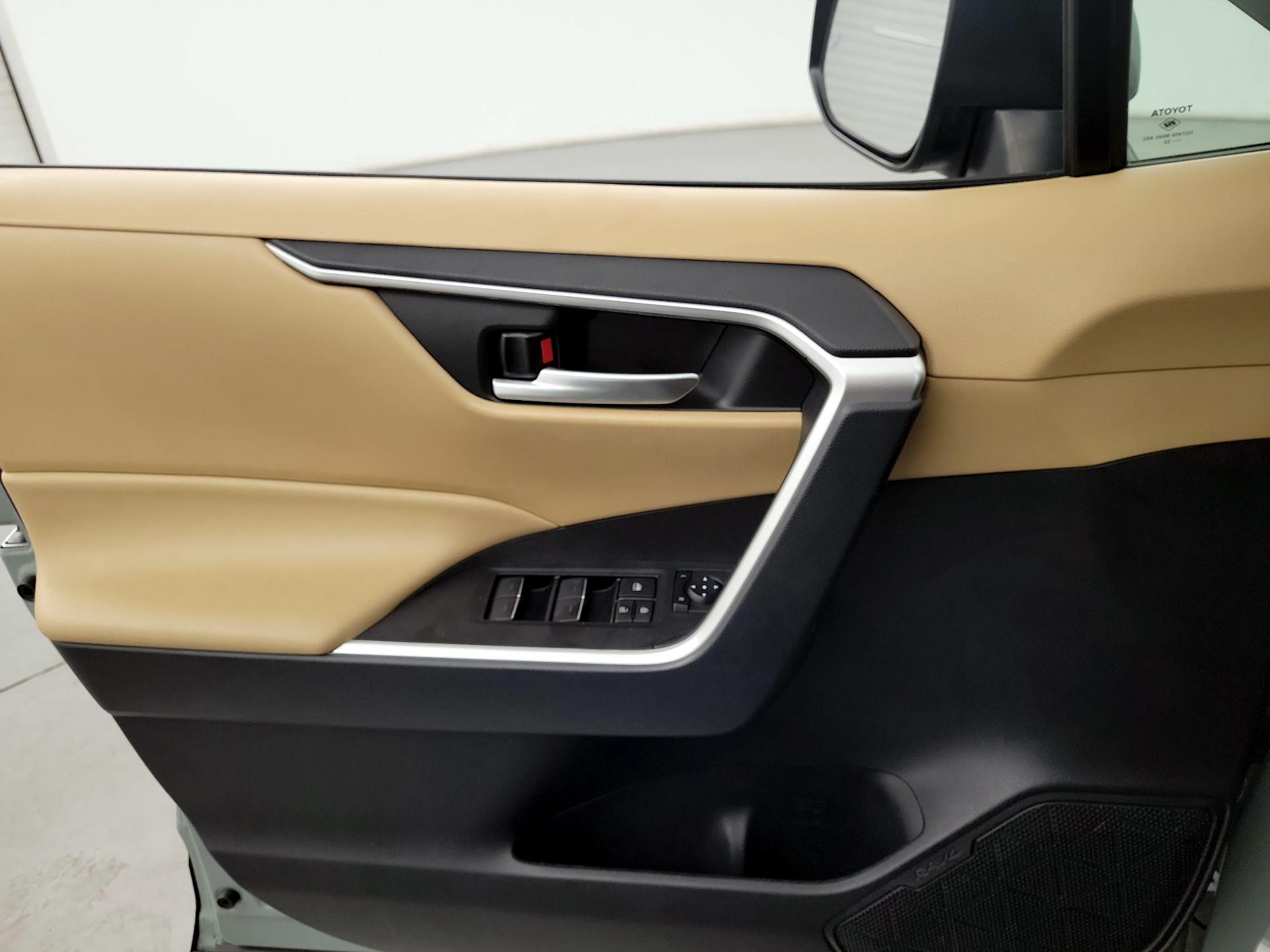 Thumbnail: 2023 Toyota RAV4 - 12