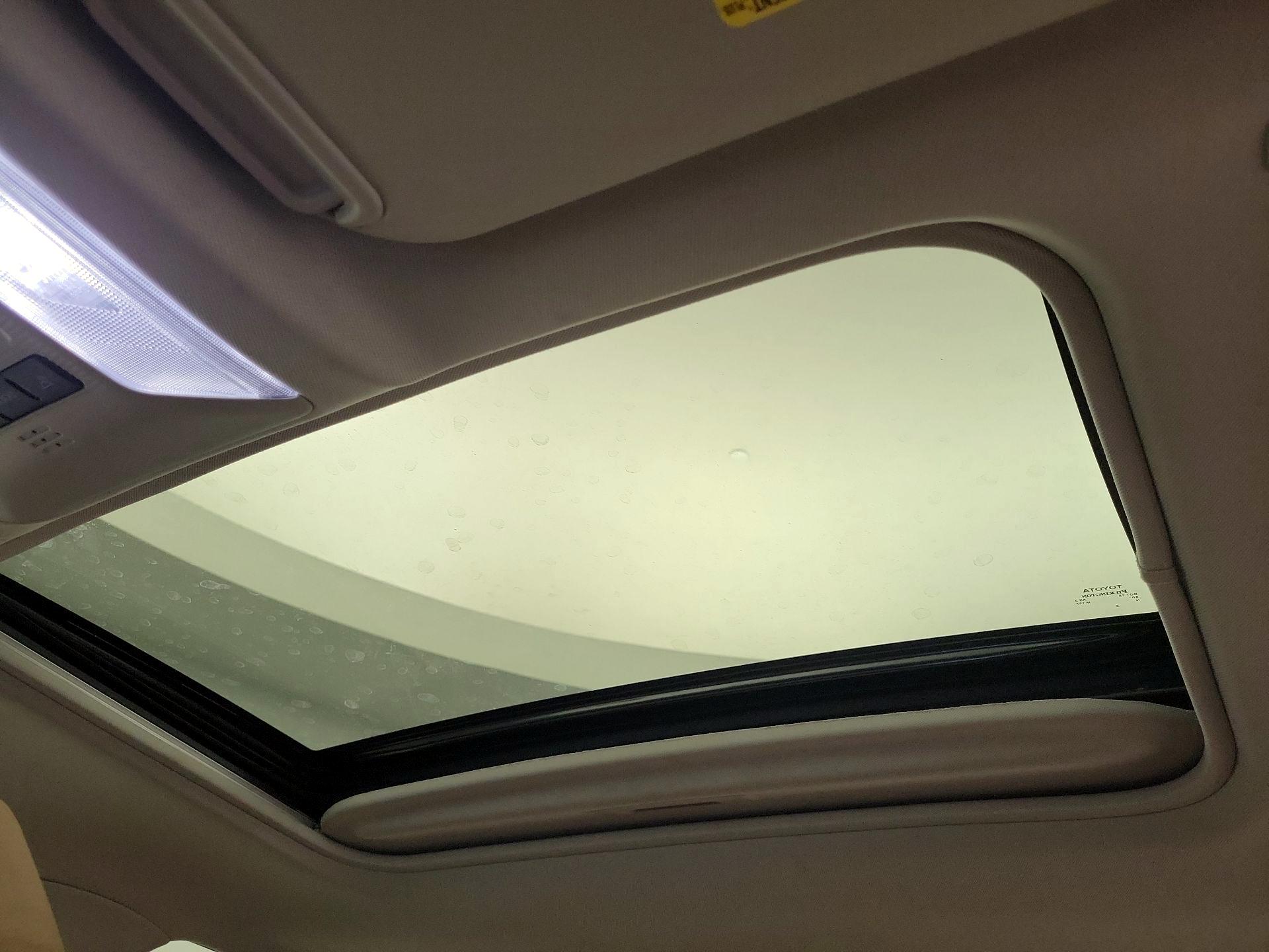 Thumbnail: 2023 Toyota RAV4 - 19