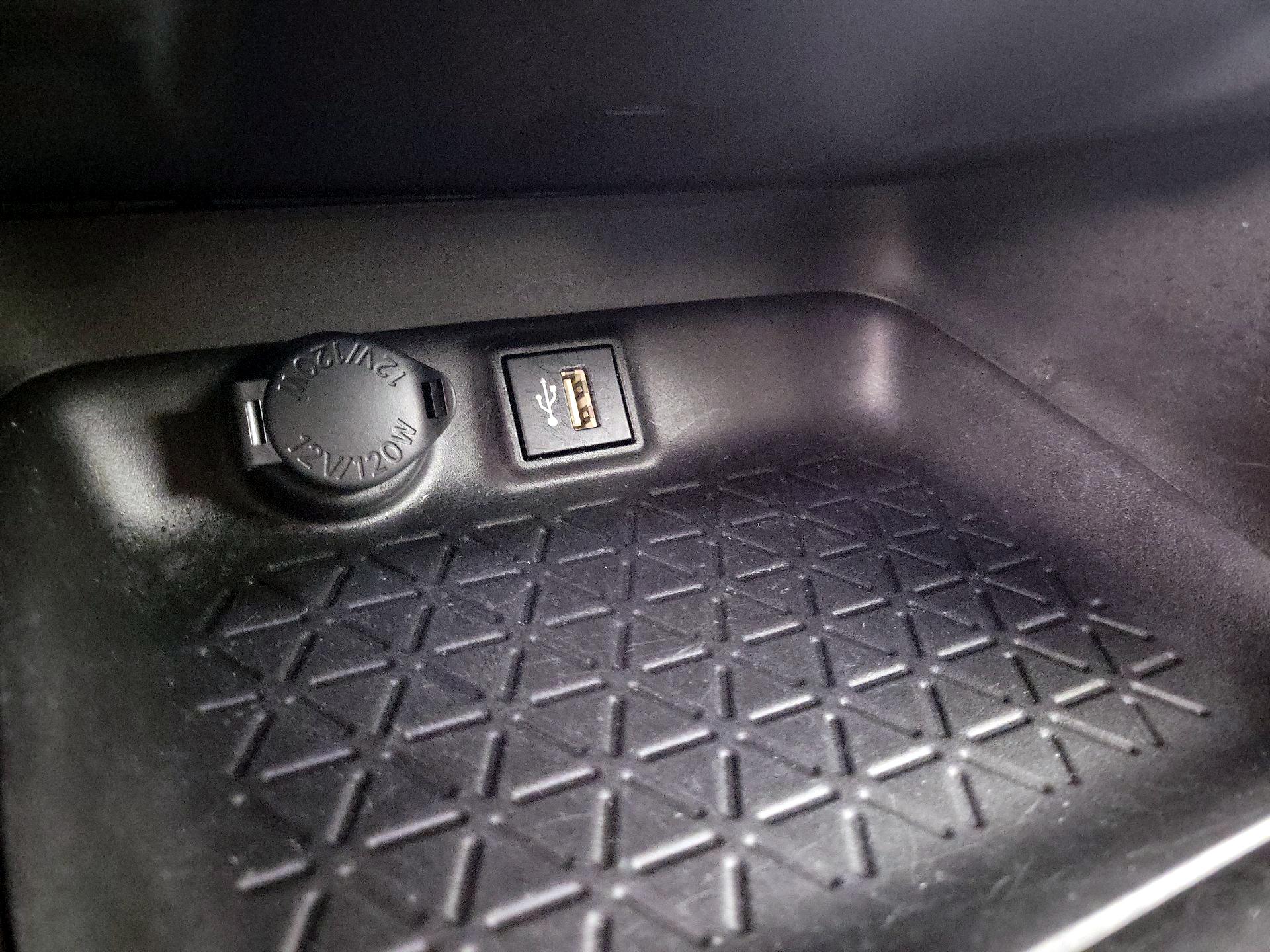 Thumbnail: 2024 Toyota RAV4 - 16