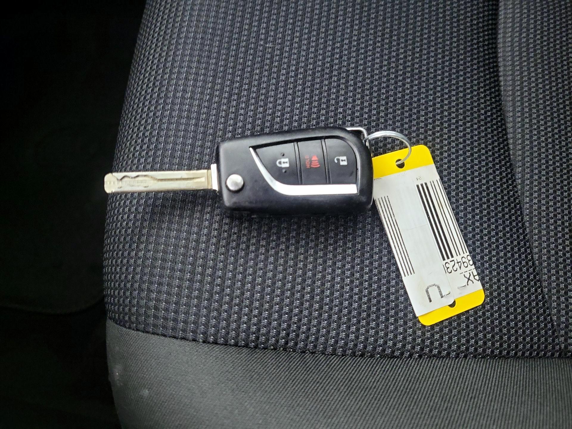 Thumbnail: 2024 Toyota RAV4 - 20