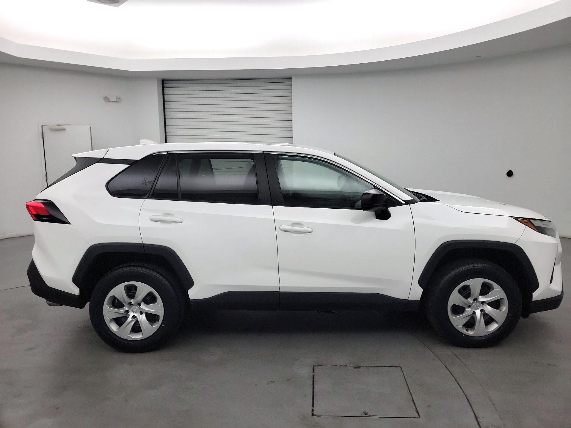 Thumbnail: 2024 Toyota RAV4 - 4