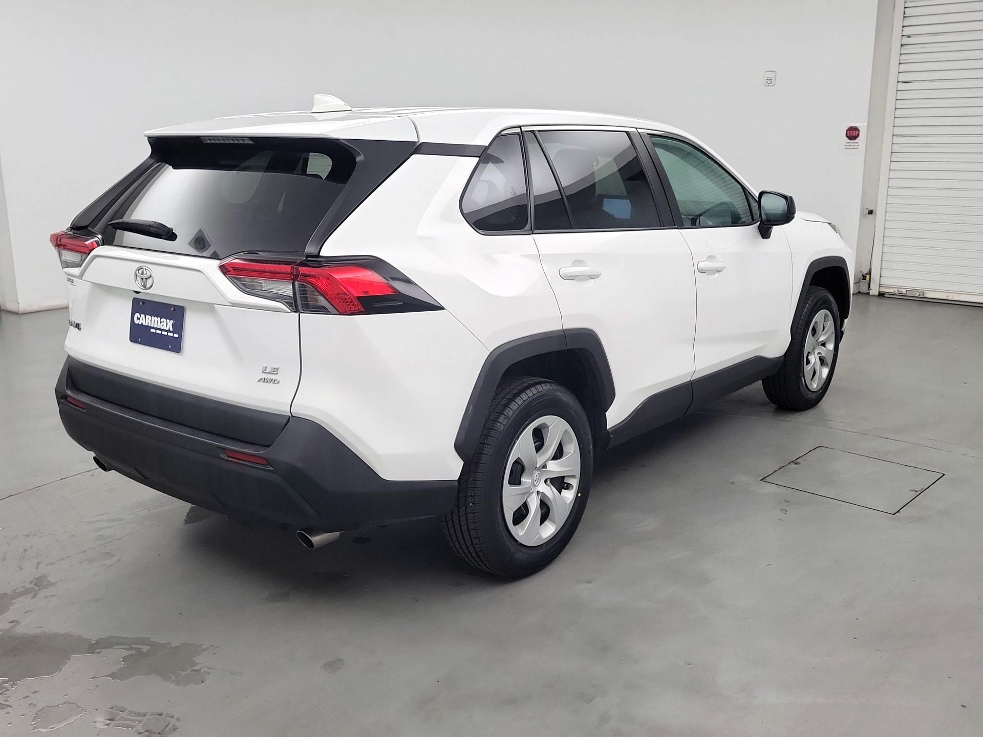 Thumbnail: 2024 Toyota RAV4 - 5