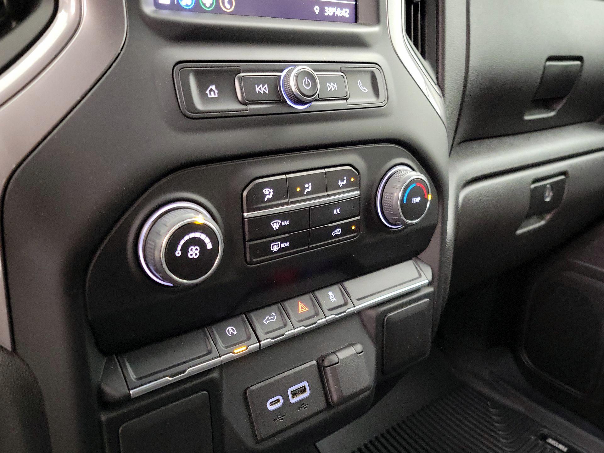 Thumbnail: 2022 Chevrolet Silverado 1500 - 16