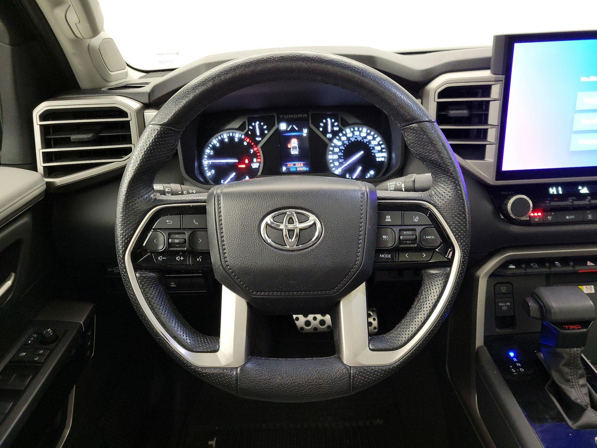 Thumbnail: 2022 Toyota Tundra - 10