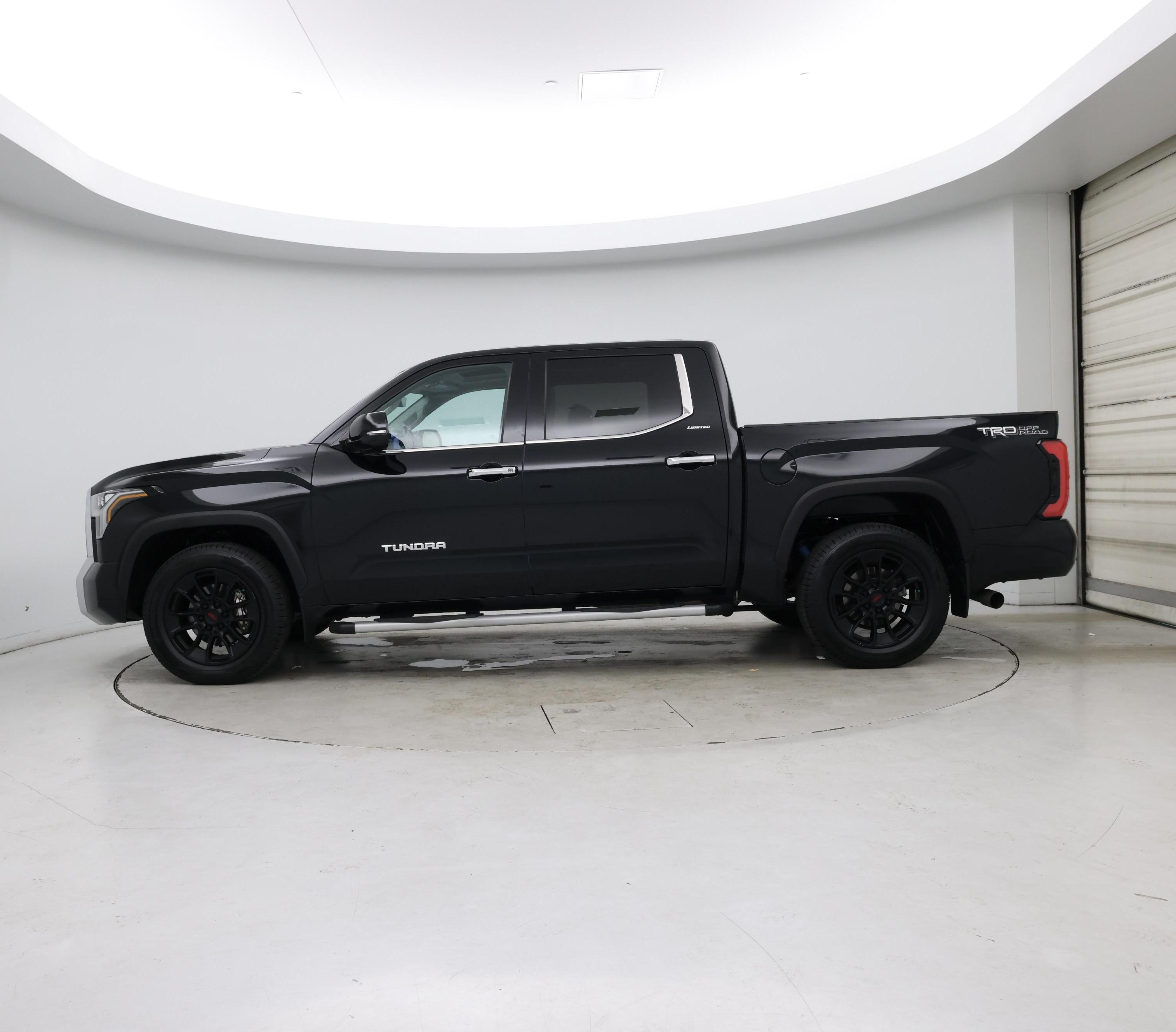 Thumbnail: 2022 Toyota Tundra - 3