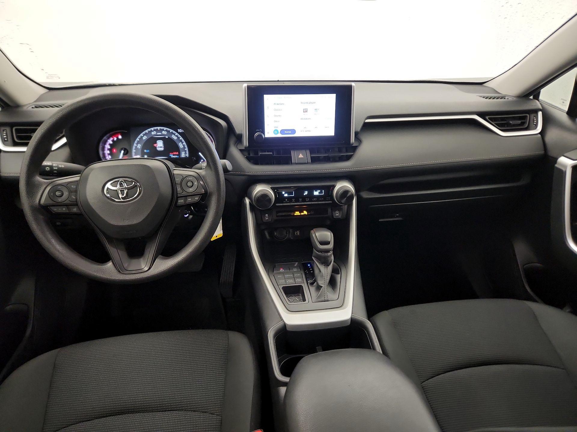 Thumbnail: 2025 Toyota RAV4 - 9