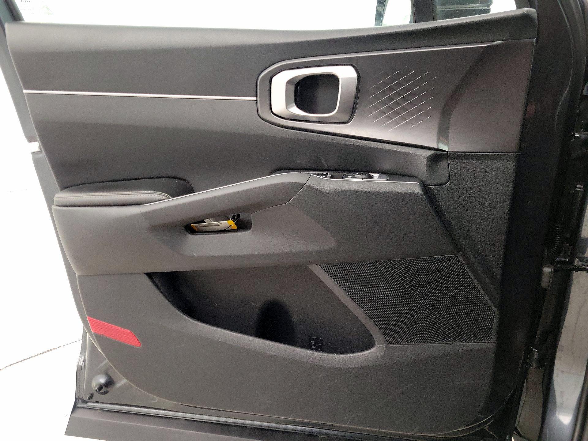 Thumbnail: 2024 Kia Sorento - 12