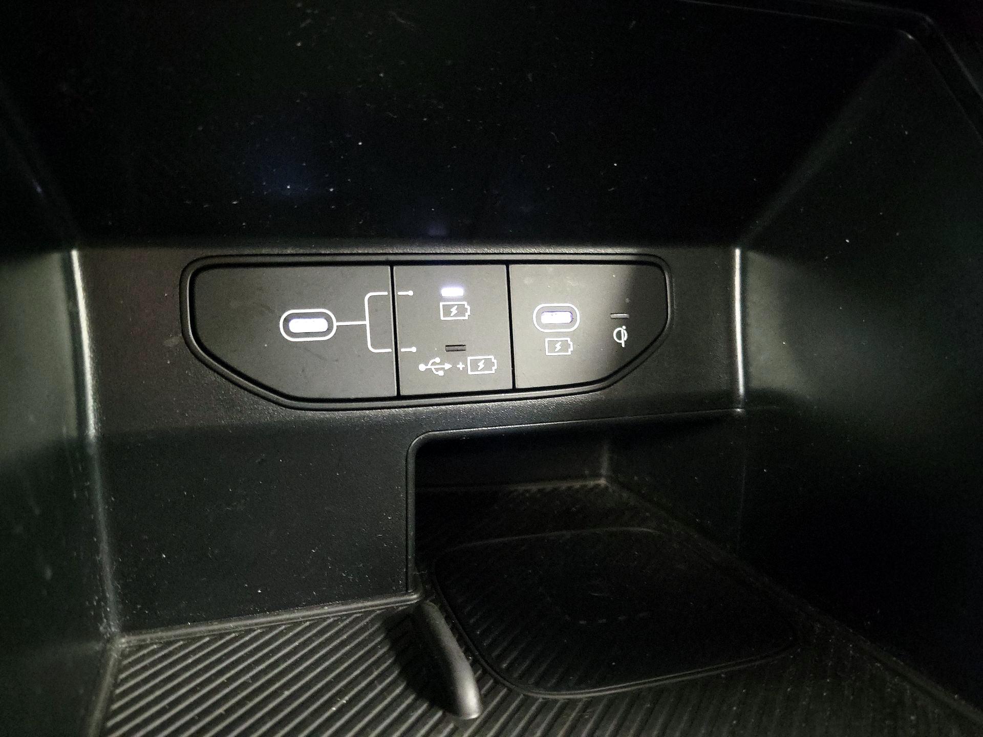 Thumbnail: 2024 Kia Sorento - 18