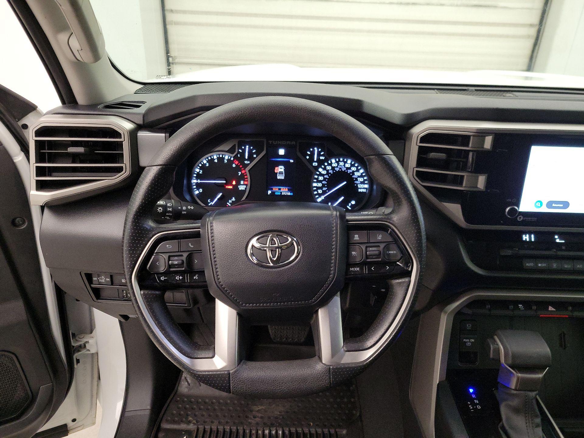 Thumbnail: 2023 Toyota Tundra - 10