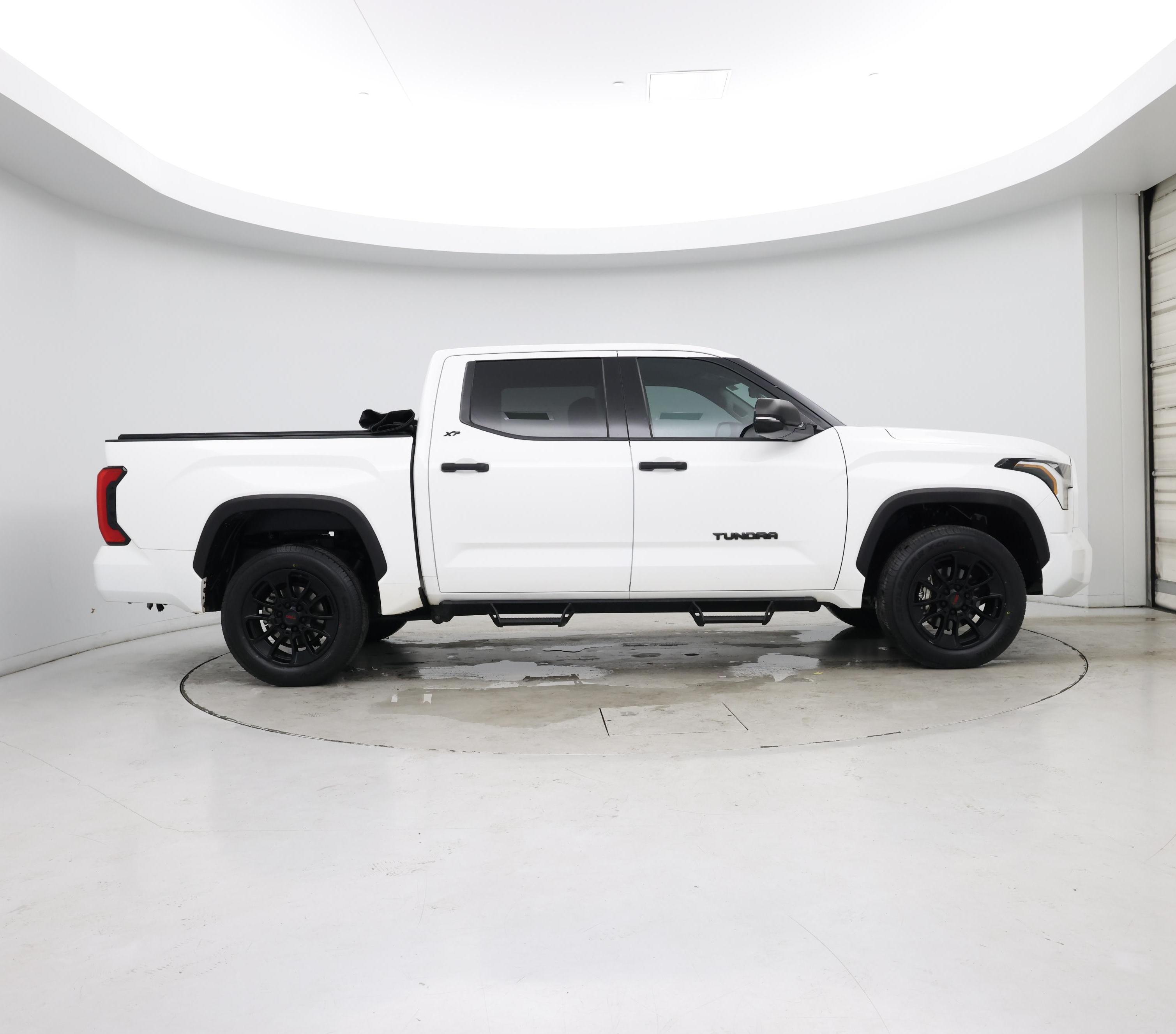 Thumbnail: 2023 Toyota Tundra - 7