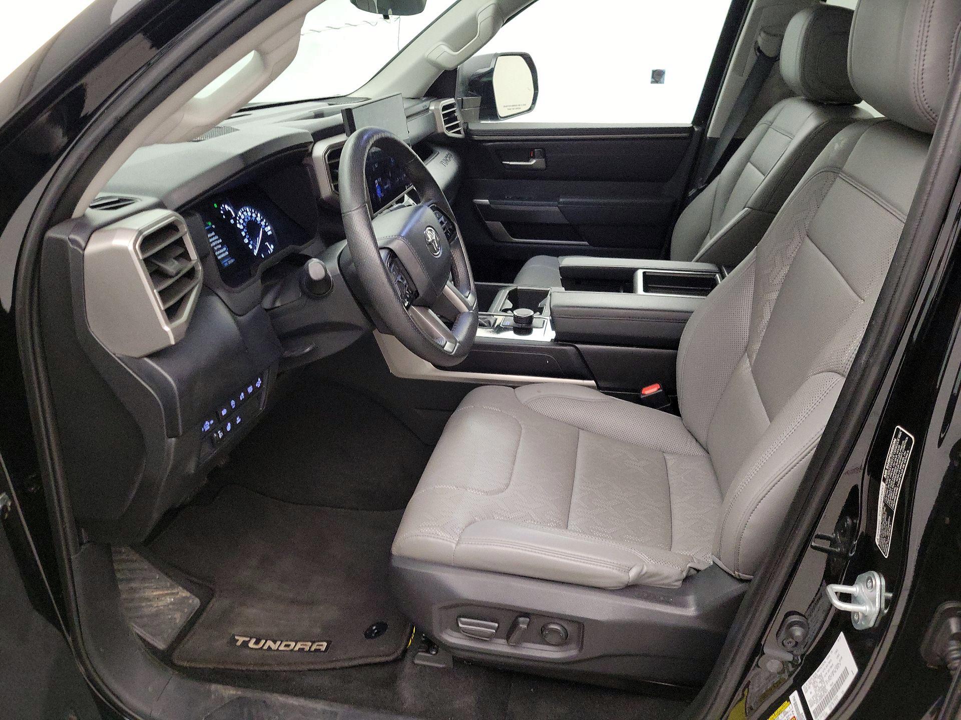 Thumbnail: 2022 Toyota Tundra - 11