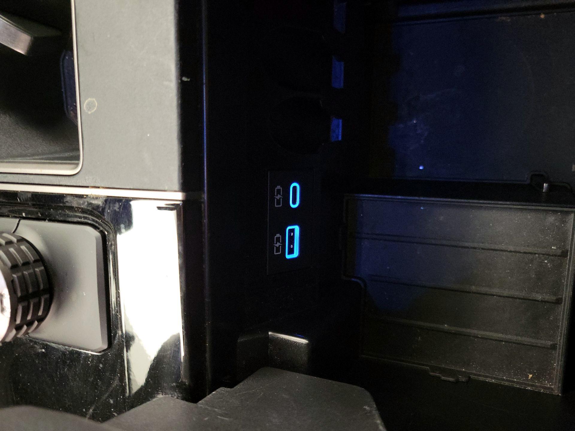 Thumbnail: 2022 Toyota Tundra - 18