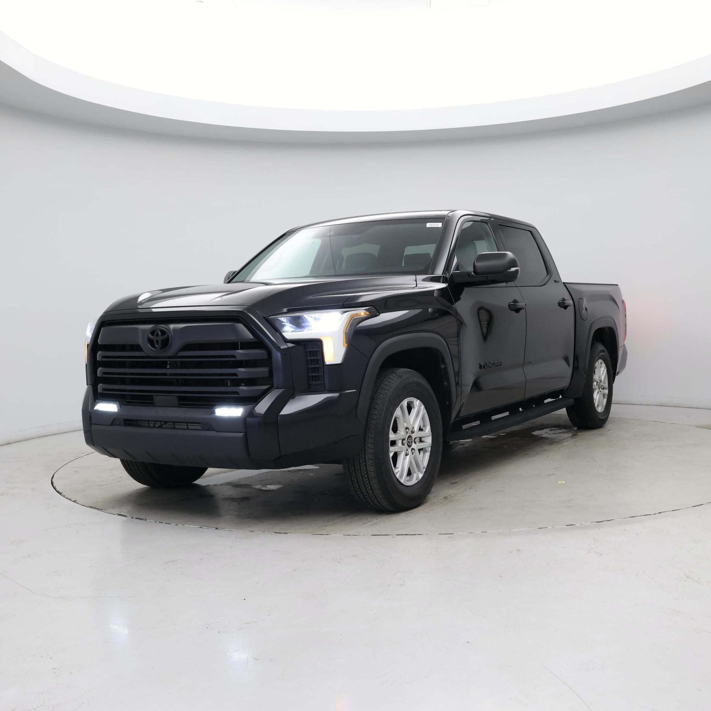 Thumbnail: 2022 Toyota Tundra - 4