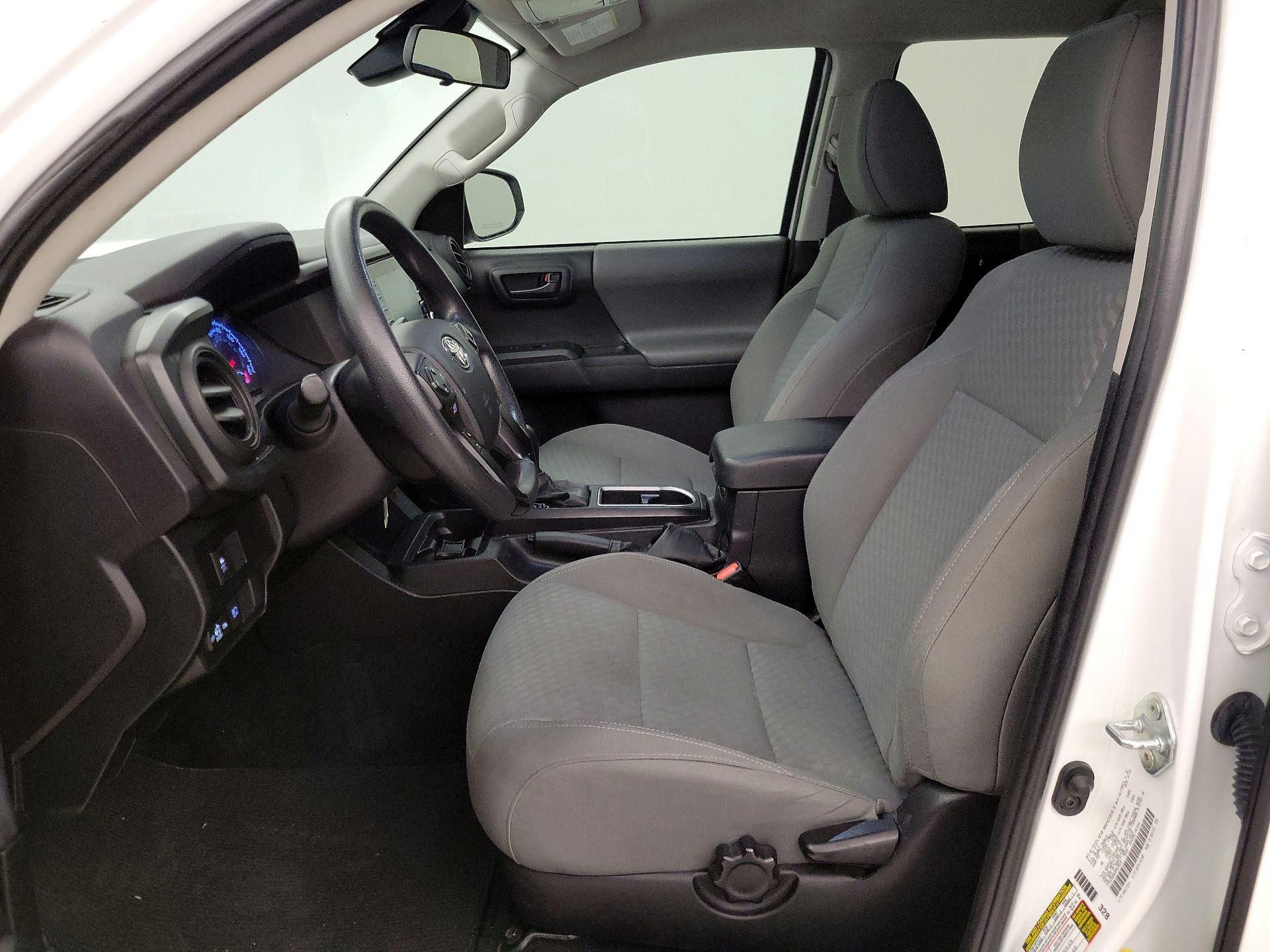 Thumbnail: 2022 Toyota Tacoma - 11