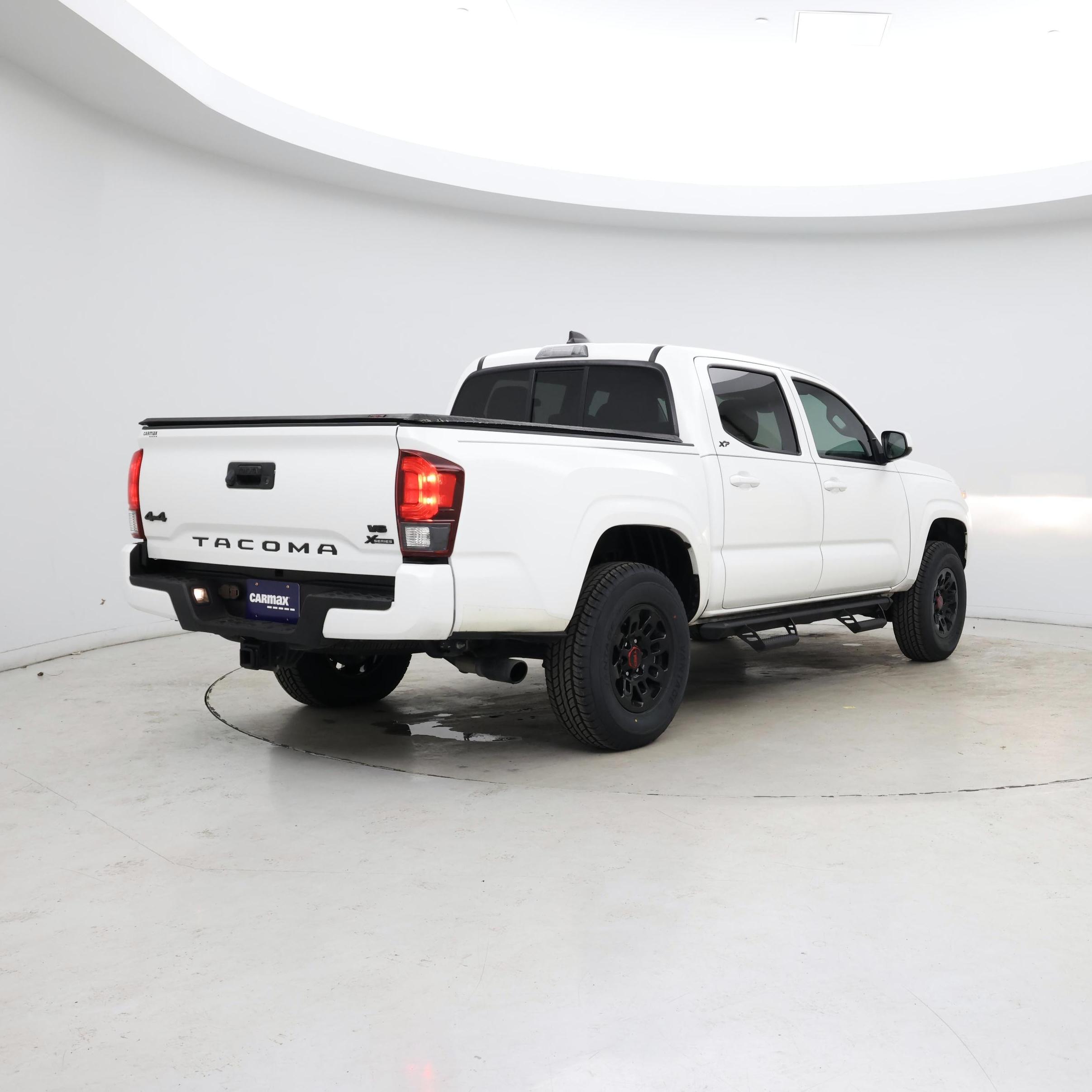 Thumbnail: 2022 Toyota Tacoma - 8