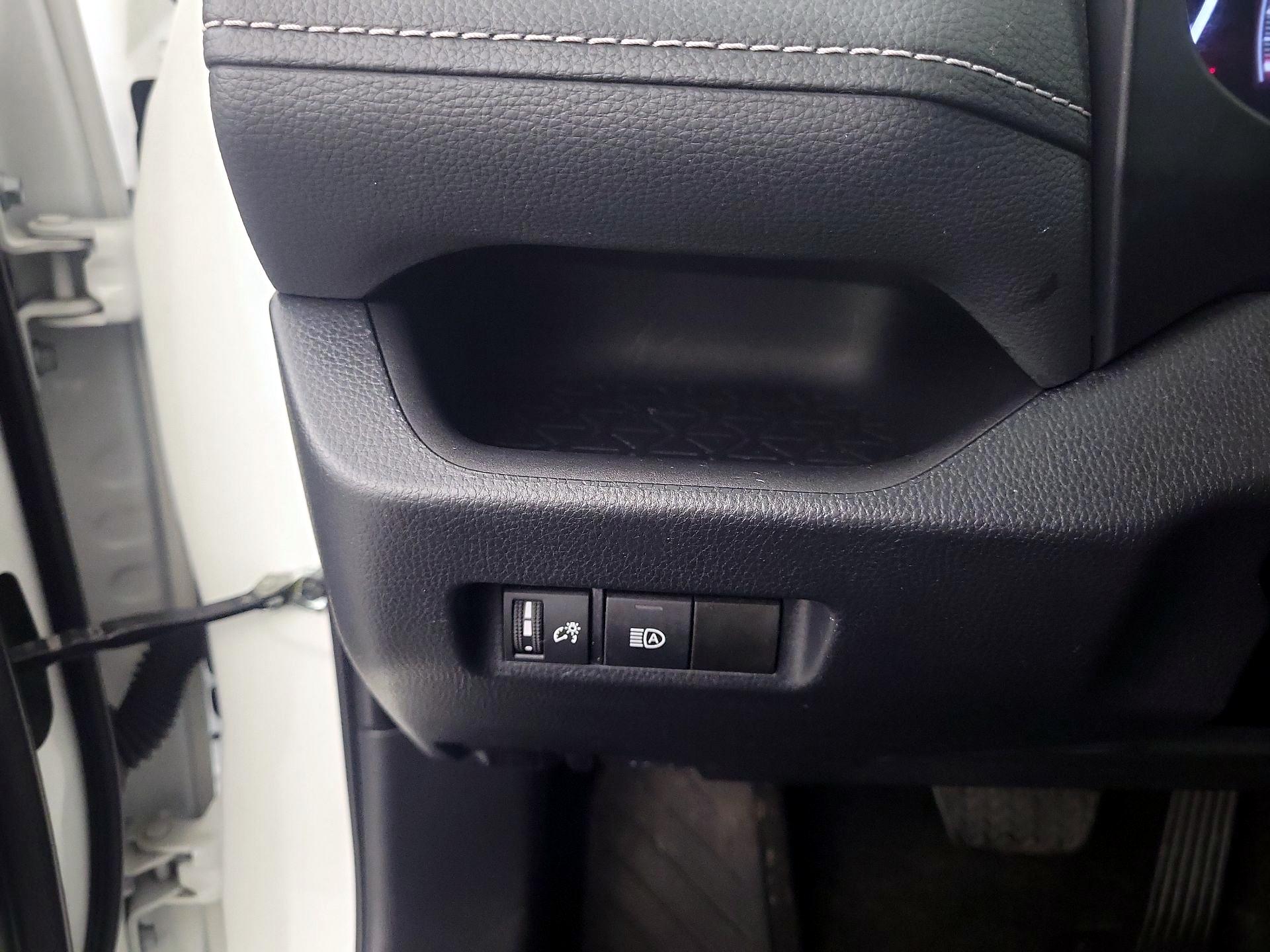 Thumbnail: 2024 Toyota RAV4 - 11