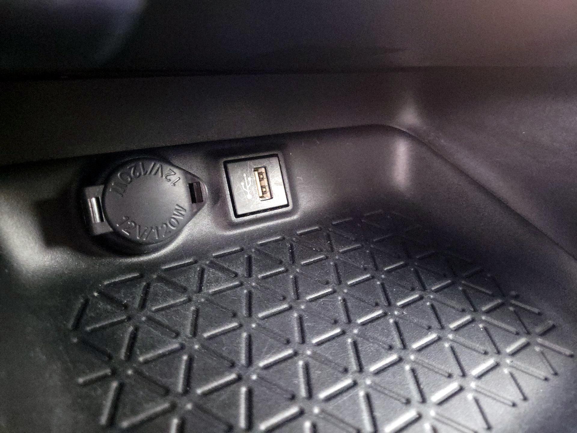 Thumbnail: 2024 Toyota RAV4 - 16