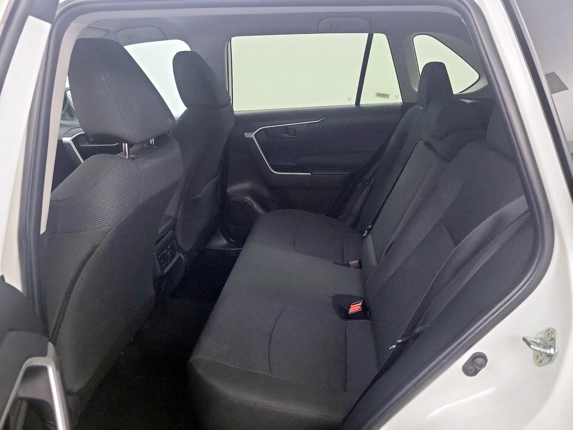 Thumbnail: 2024 Toyota RAV4 - 17