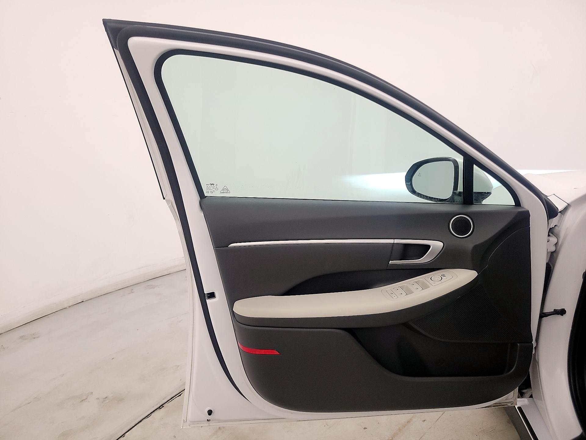 Thumbnail: 2025 Hyundai Sonata - 12